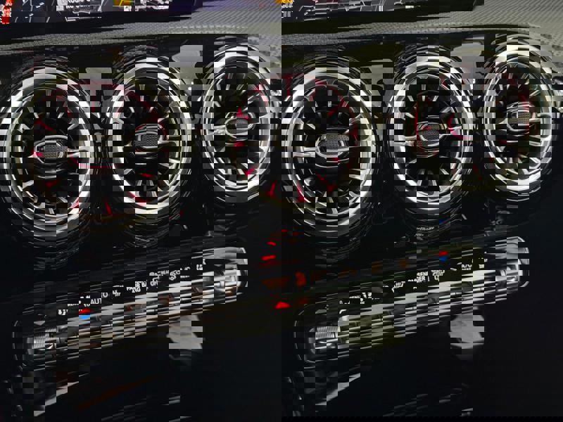 Image Mercedes-Benz CLASSE A 250 e AMG Line  Classe A 250 4MATIC AMG Line