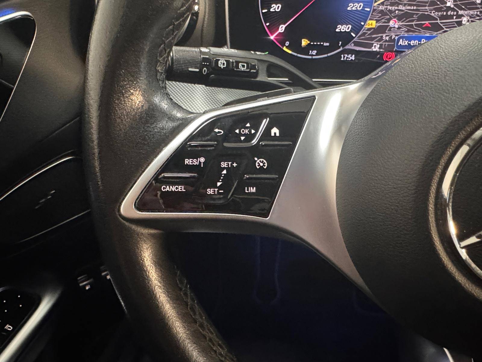 Image Mercedes-Benz CLASSE C BREAK Classe C 300 e Hybrid EQ Break Avantgarde Line  Classe C Break 300 e 9G-Tronic Avantgarde Line