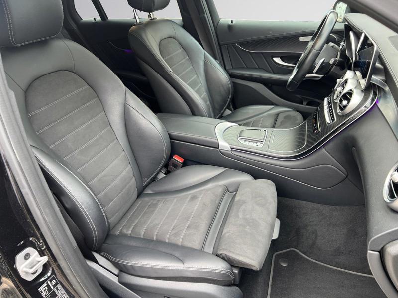 Image Mercedes-Benz GLC COUPÉ GLC 300e 4MATIC Coupé AMG Line  GLC Coupé 300 e 9G-Tronic 4Matic AMG Line