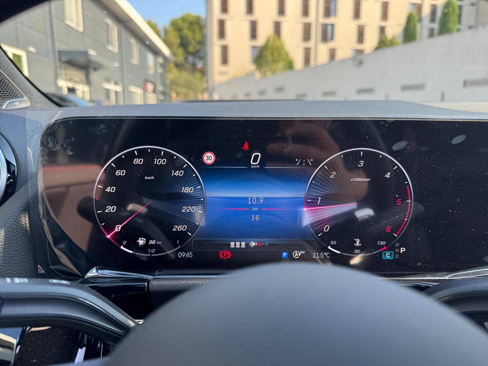 Image Mercedes-Benz GLA 200 d AMG Line  GLA 200 d AMG Line