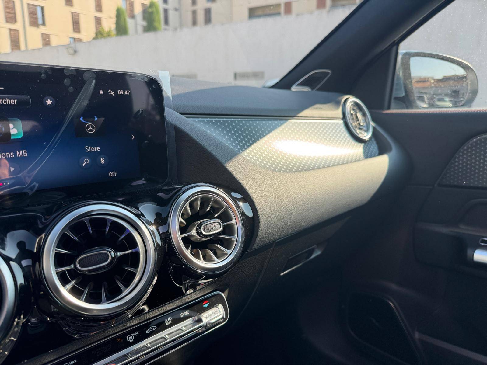 Image Mercedes-Benz GLA 200 d AMG Line  GLA 200 d AMG Line