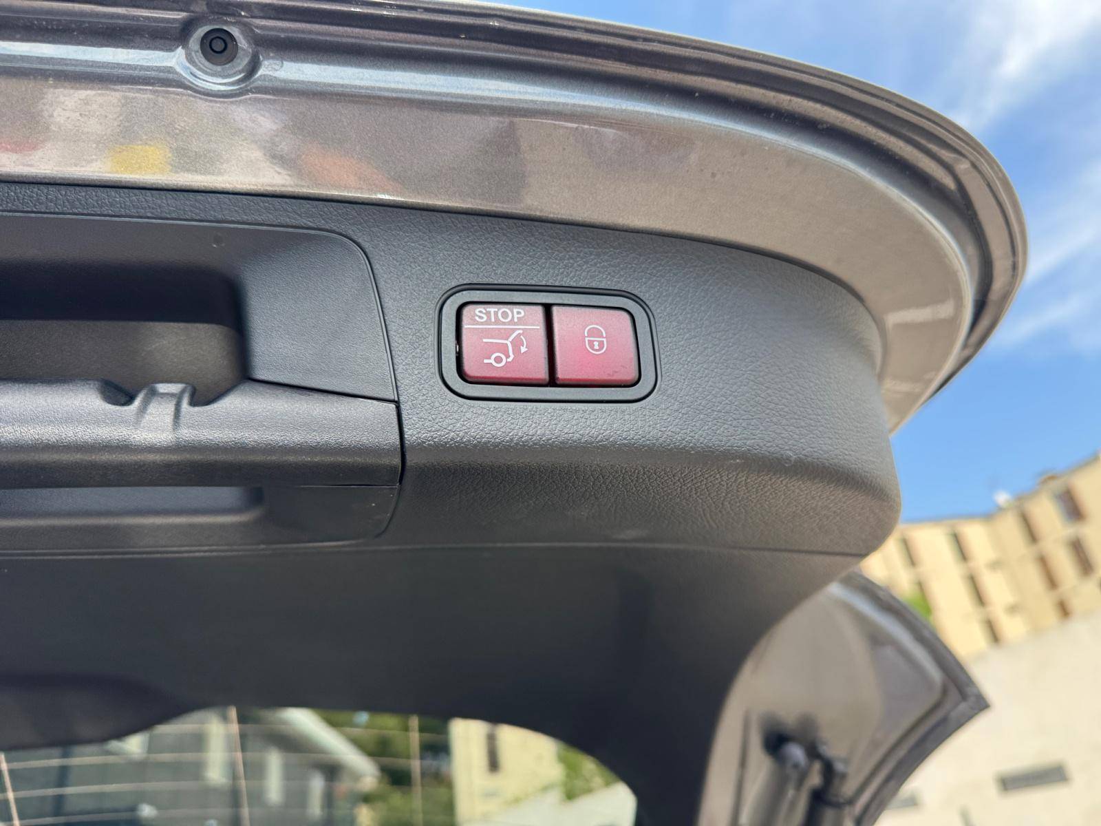 Image Mercedes-Benz GLA 200 d AMG Line  GLA 200 d AMG Line