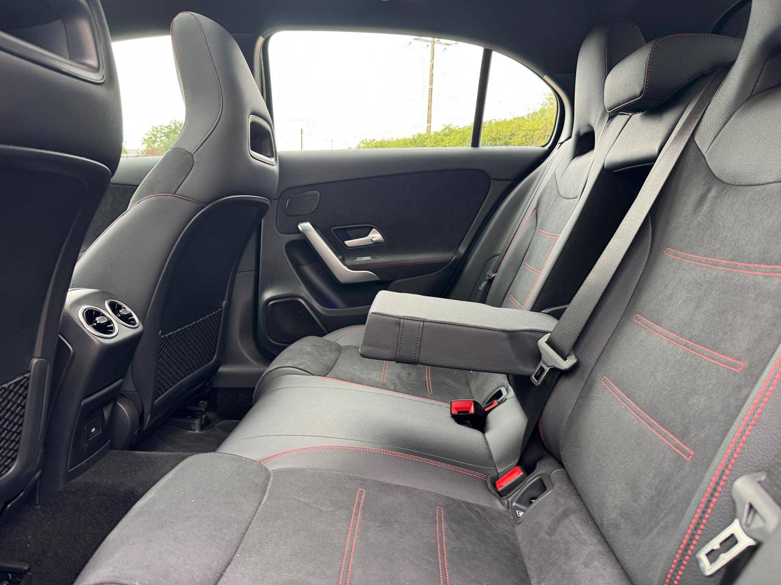 Image Mercedes-Benz CLASSE A 200 d AMG Line  Classe A 200 d AMG Line