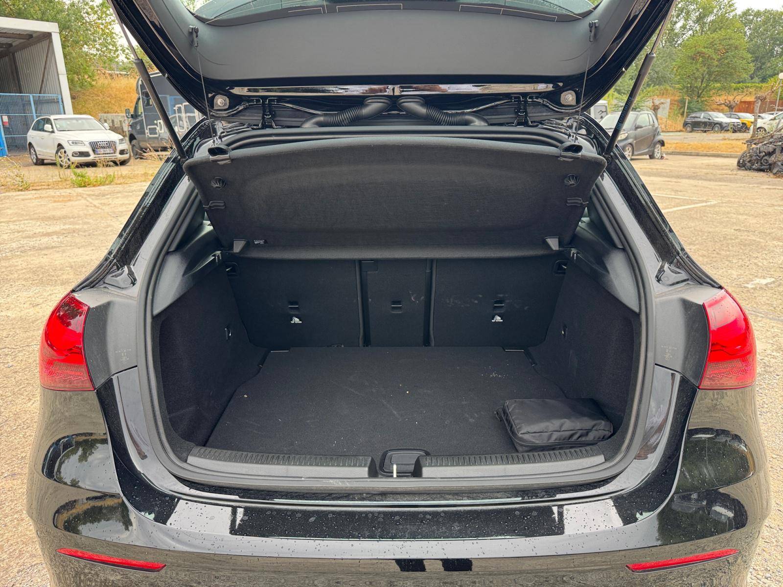 Image Mercedes-Benz CLASSE A 200 d AMG Line  Classe A 200 d AMG Line