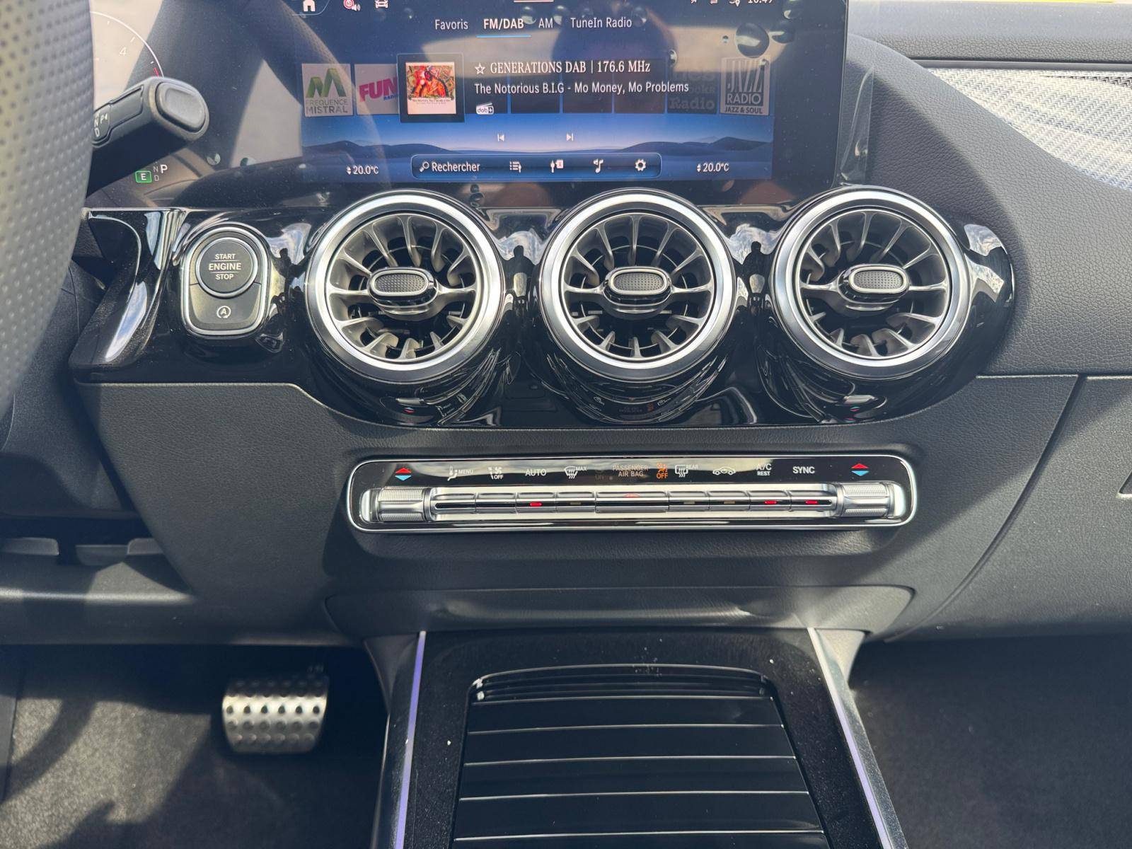 Image Mercedes-Benz GLA 200 d AMG Line  GLA 200 d AMG Line