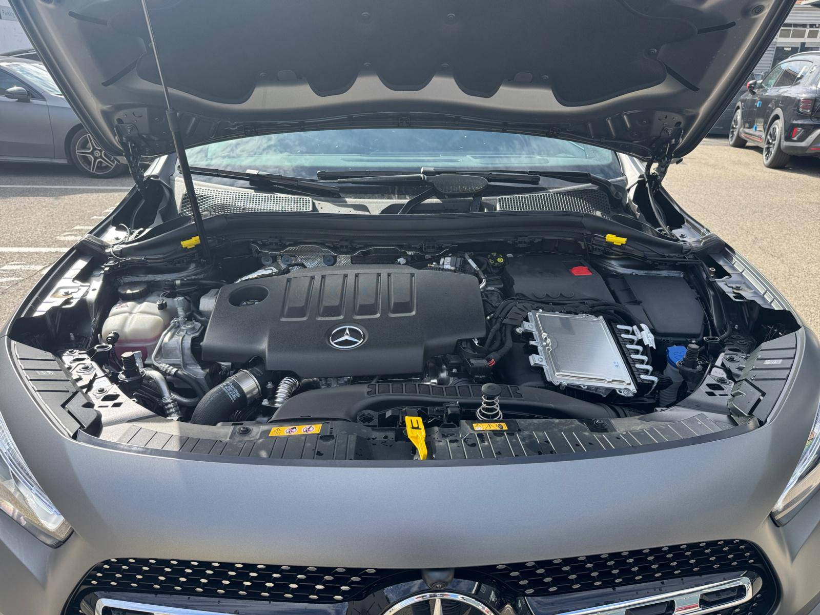 Image Mercedes-Benz GLA 200 d AMG Line  GLA 200 d AMG Line