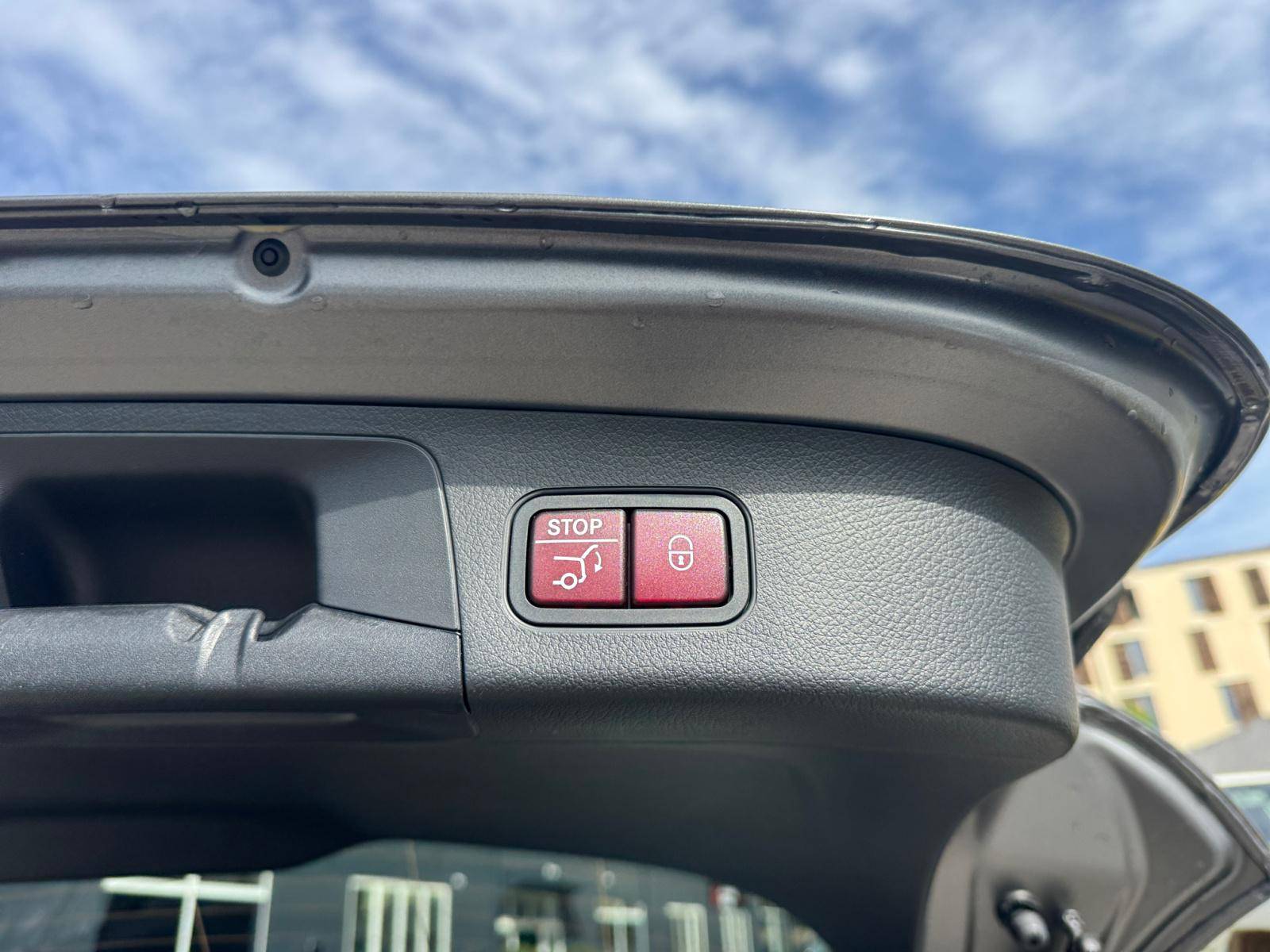 Image Mercedes-Benz GLA 200 d AMG Line  GLA 200 d AMG Line