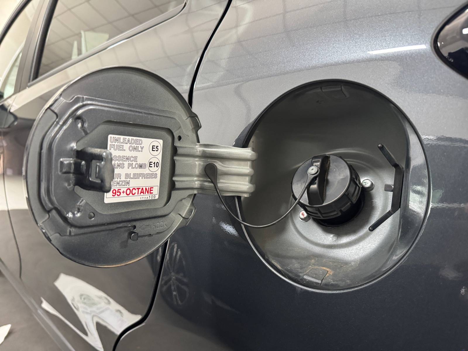 Image Mitsubishi SPACE STAR 1.2 MIVEC 71ch CVT AS&G Red Line Edition  