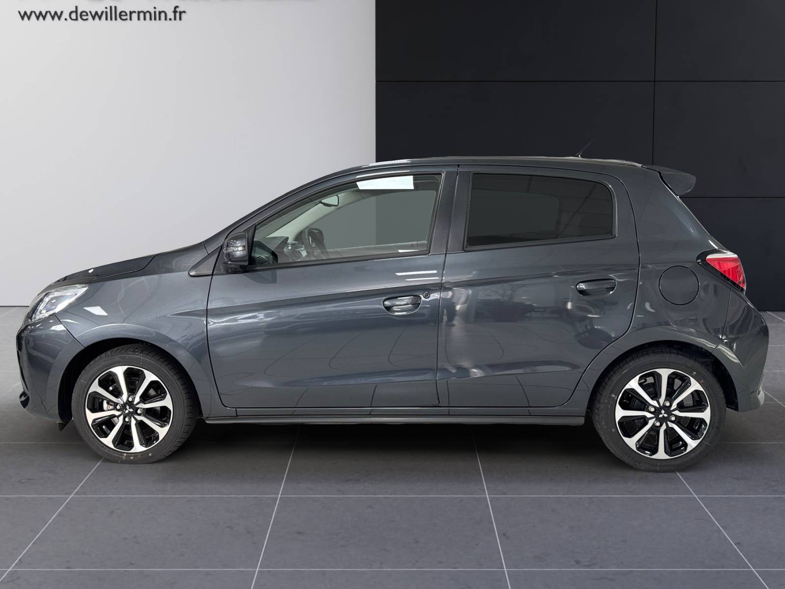 Image Mitsubishi SPACE STAR 1.2 MIVEC 71ch CVT AS&G Red Line Edition  