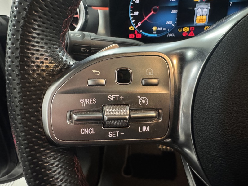 Image Mercedes-Benz CLA COUPÉ CLA 200 d Coupé AMG Line  