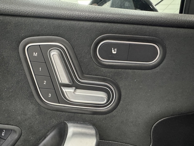 Image Mercedes-Benz CLASSE A 180 AMG Line  