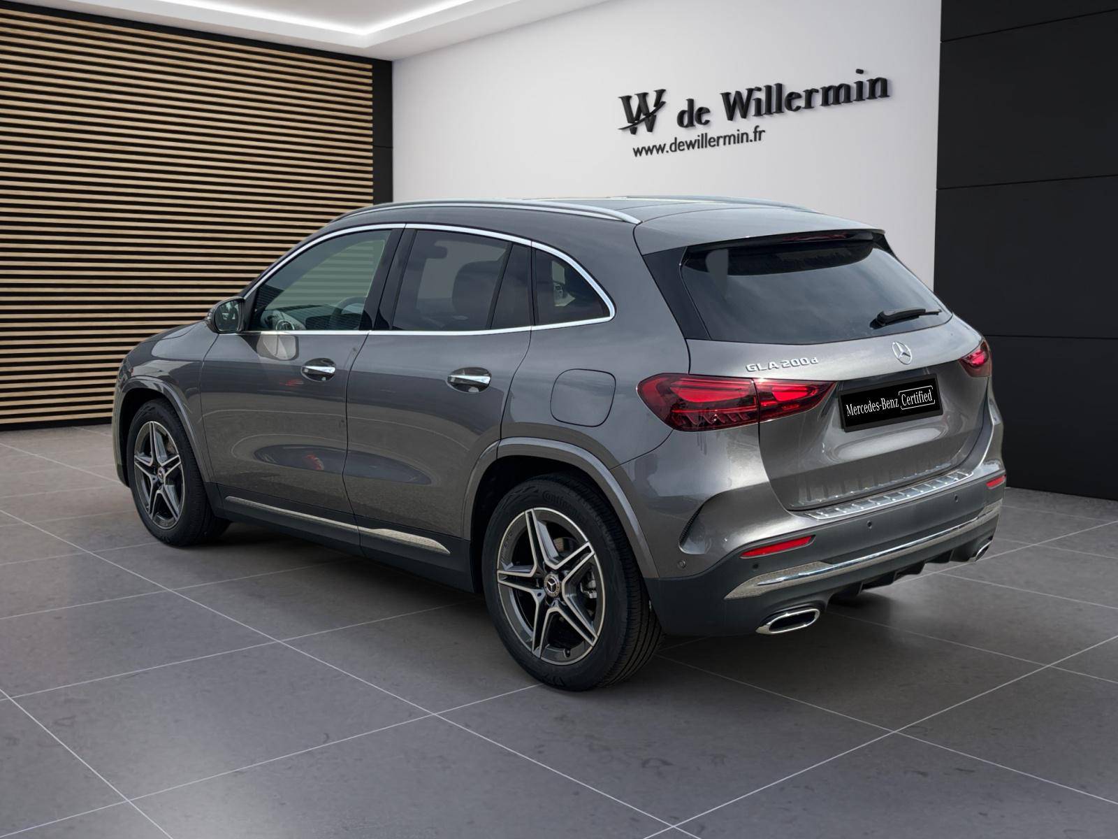 Image Mercedes-Benz GLA 200 d AMG Line  GLA 200 d AMG Line