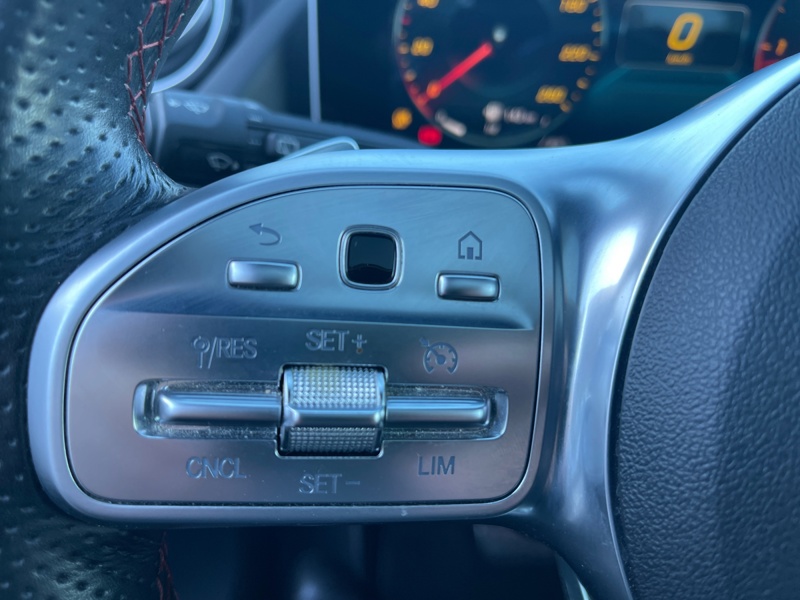 Image Mercedes-Benz CLASSE B 200 d AMG Line Edition  Classe B 200 d 8G-DCT AMG Line Edition