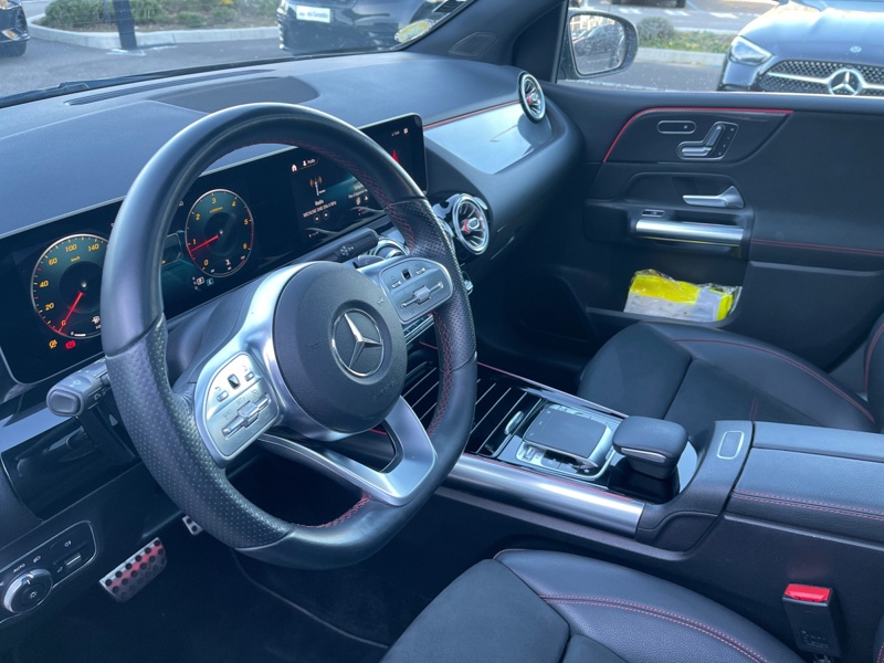 Image Mercedes-Benz CLASSE B 200 d AMG Line Edition  Classe B 200 d 8G-DCT AMG Line Edition