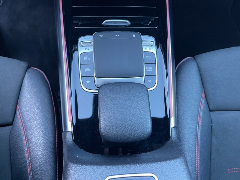 Image Mercedes-Benz CLASSE B 200 d AMG Line Edition  Classe B 200 d 8G-DCT AMG Line Edition