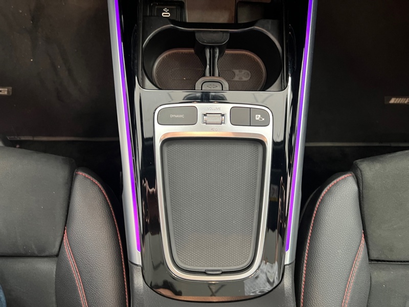 Image Mercedes-Benz GLB 200 d AMG Line  GLB 200 d 8G-DCT AMG Line