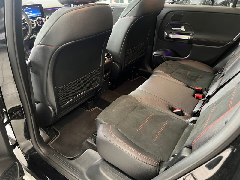 Image Mercedes-Benz GLB 200 d AMG Line  GLB 200 d 8G-DCT AMG Line