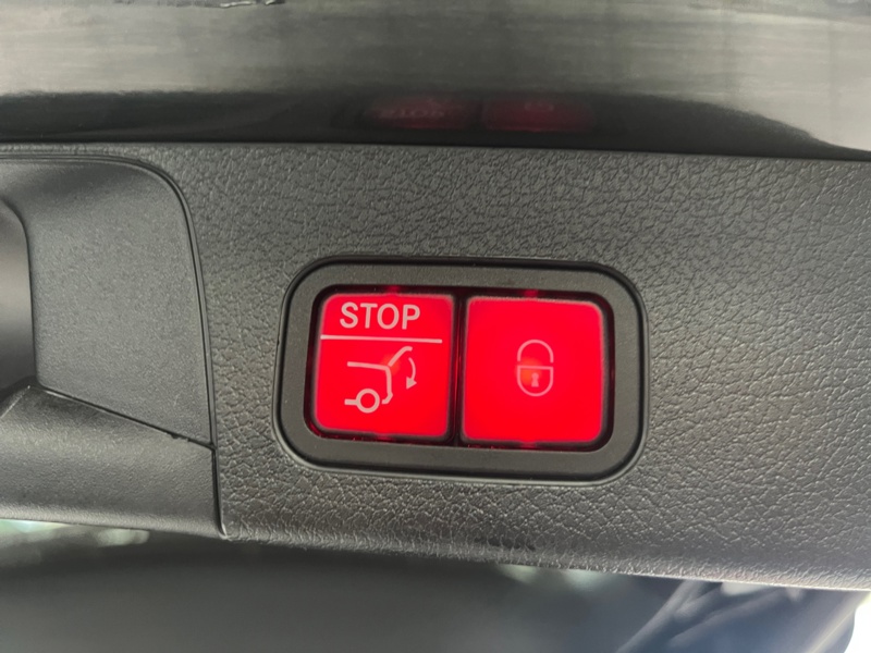 Image Mercedes-Benz GLB 200 d AMG Line  GLB 200 d 8G-DCT AMG Line