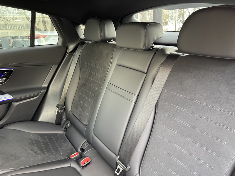 Image Mercedes-Benz GLC COUPÉ GLC 300 de Hybrid EQ 4MATIC Coupé AMG Line +  GLC 300 d e Hybrid EQ 4MATIC Coupé AMG Line +