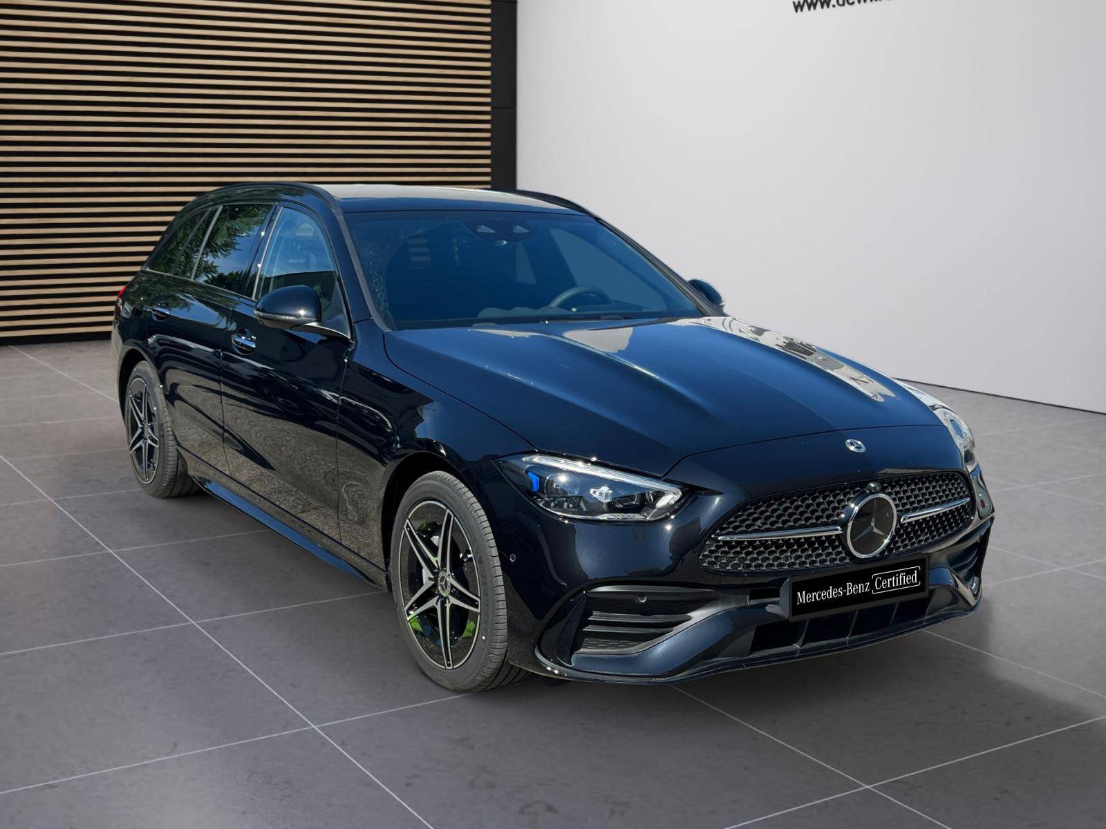 Image Mercedes-Benz CLASSE C BREAK Classe C 300 e Hybrid EQ Break AMG Line  Classe C 300 e Hybrid EQ Break AMG Line