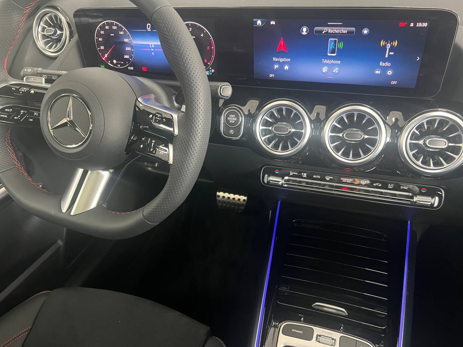 Image Mercedes-Benz CLASSE B 200 d AMG Line  Classe B 200 d AMG Line