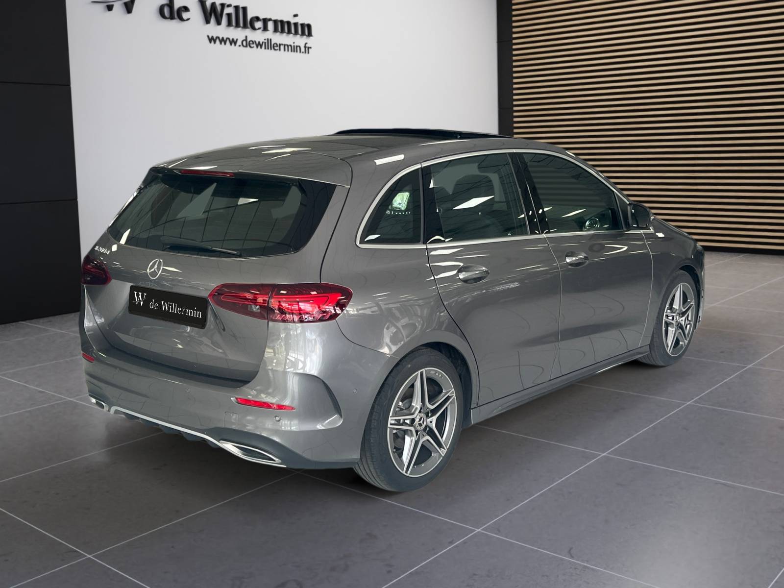 Image Mercedes-Benz CLASSE B 200 d AMG Line  Classe B 200 d AMG Line