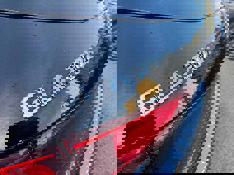 Image Mercedes-Benz GLA 200 d AMG Line  