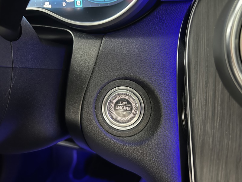 Image Mercedes-Benz GLC COUPÉ GLC 220 d 4MATIC Coupé AMG Line  