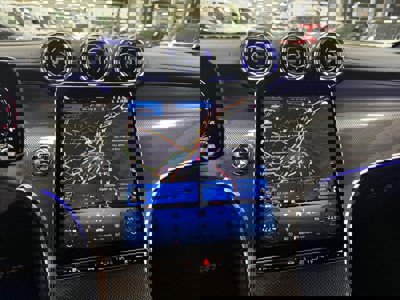 Image Mercedes-Benz GLC SUV GLC 220 d 4MATIC AMG Line  GLC 220 d 4MATIC AMG Line