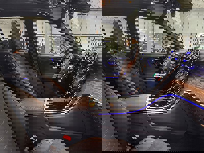 Image Mercedes-Benz GLC SUV GLC 220 d 4MATIC AMG Line  GLC 220 d 4MATIC AMG Line