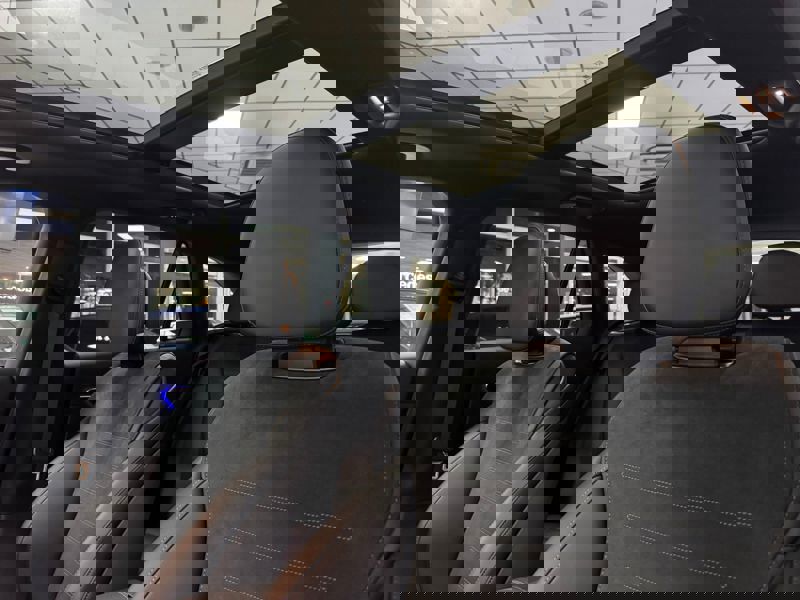 Image Mercedes-Benz GLC SUV GLC 220 d 4MATIC AMG Line  GLC 220 d 4MATIC AMG Line