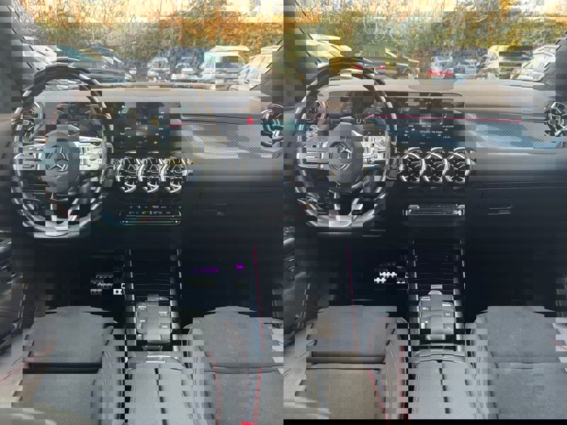 Image Mercedes-Benz GLA 200 d AMG Line  