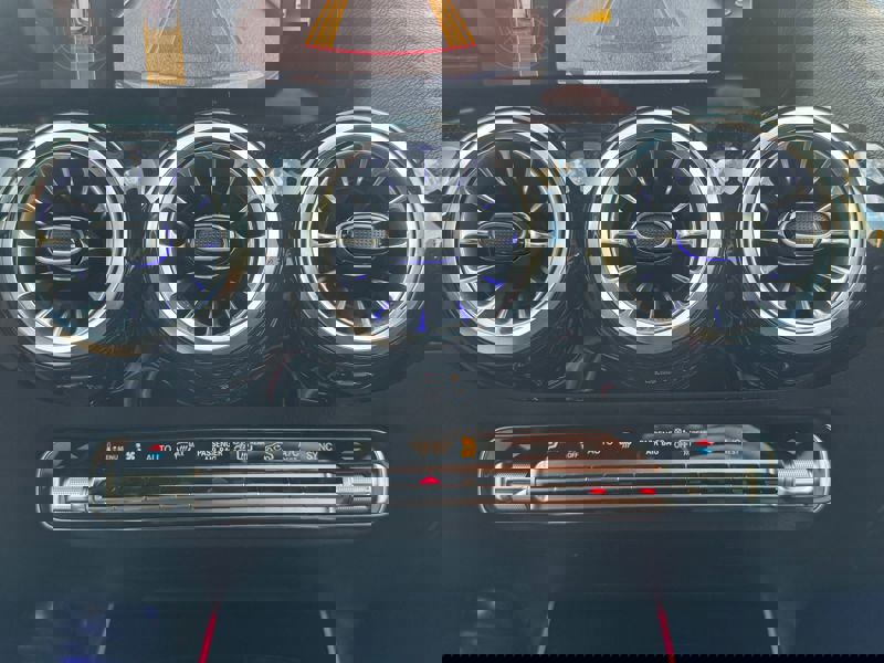 Image Mercedes-Benz GLA 200 d AMG Line  