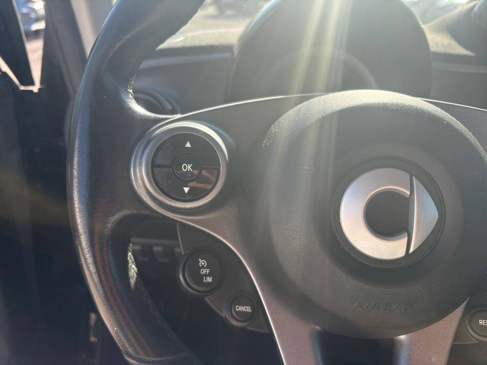 Image Smart FORTWO CABRIO Base 52 kW passion 1.0 71 ch 