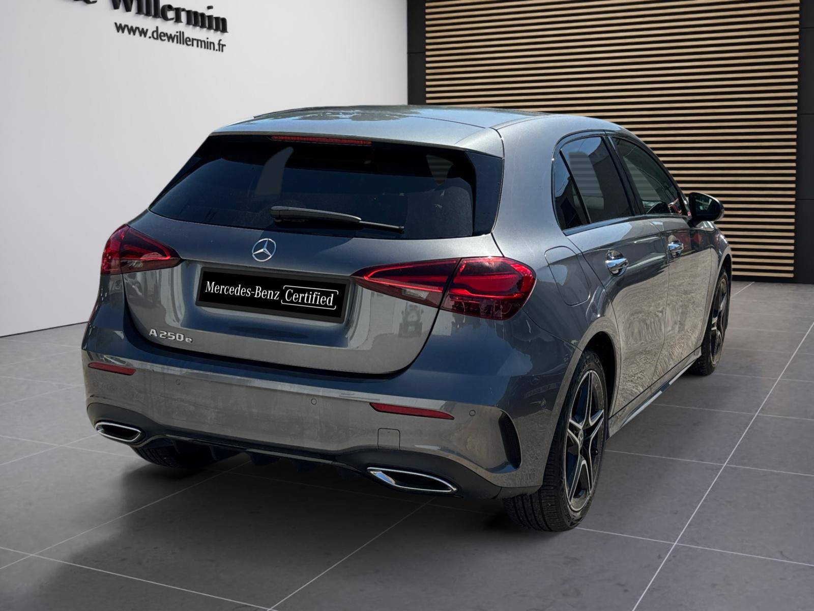 Image Mercedes-Benz CLASSE A 250 e AMG Line  Classe A 250 e Hybrid EQ AMG Line