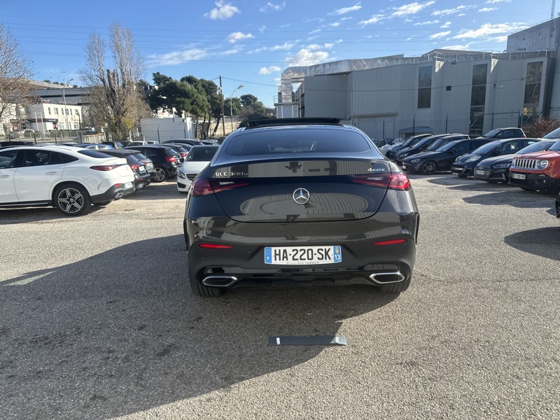 Image Mercedes-Benz GLC COUPÉ GLC 300 e Hybrid EQ 4MATIC Coupé AMG Line  GLC 300 e Hybrid EQ 4MATIC Coupé AMG Line