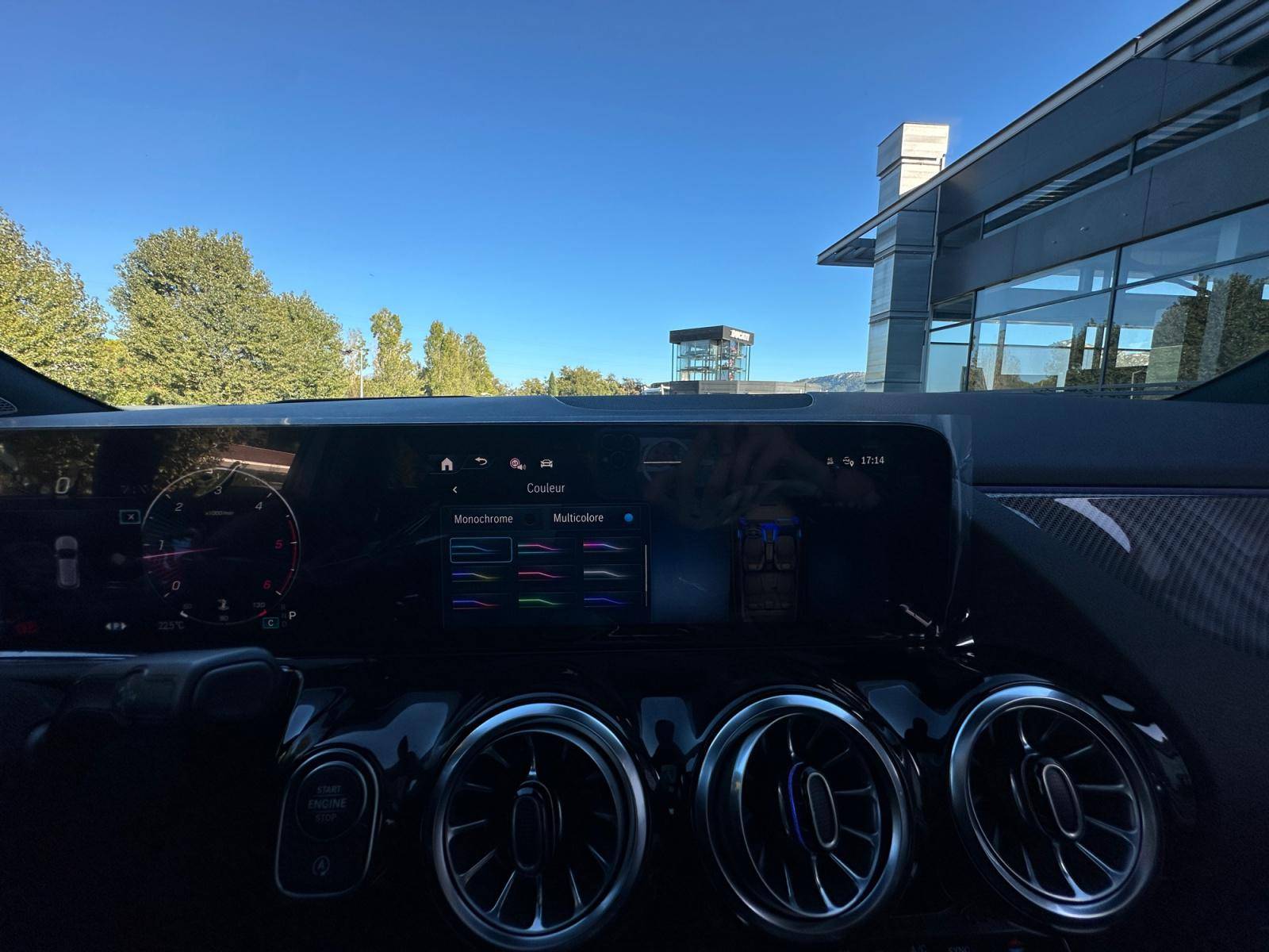 Image Mercedes-Benz GLA 200 d AMG Line  GLA 200 d AMG Line