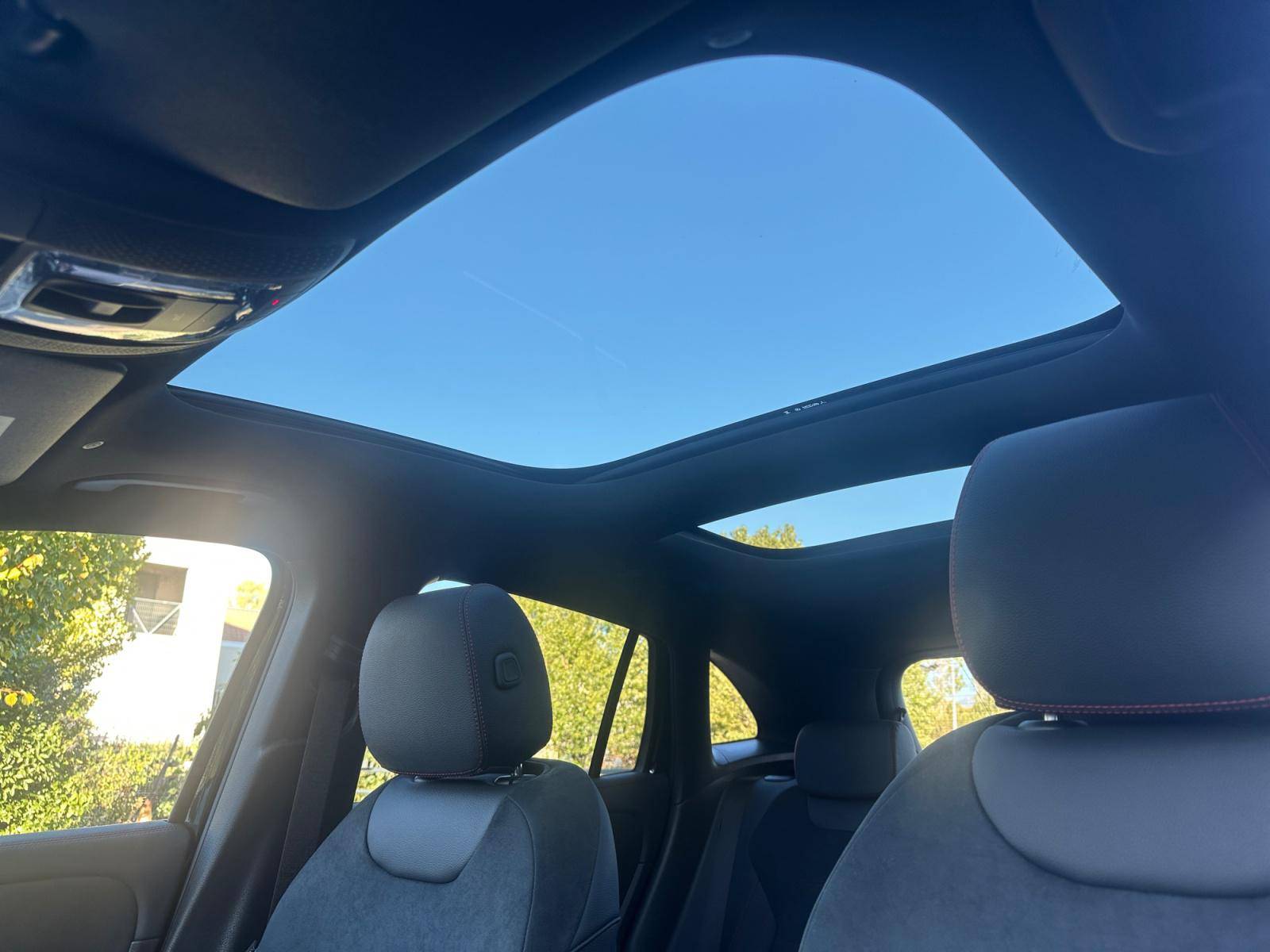 Image Mercedes-Benz GLA 200 d AMG Line  GLA 200 d AMG Line