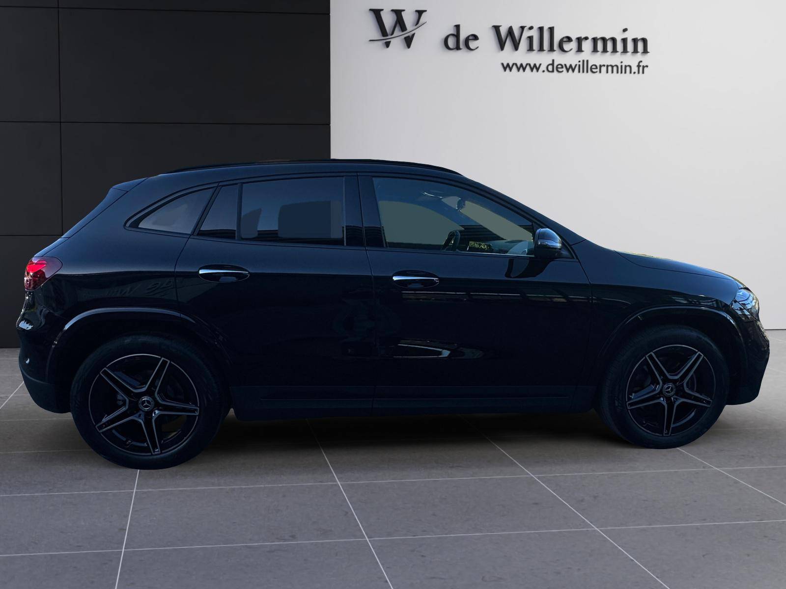 Image Mercedes-Benz GLA 200 d AMG Line  GLA 200 d AMG Line