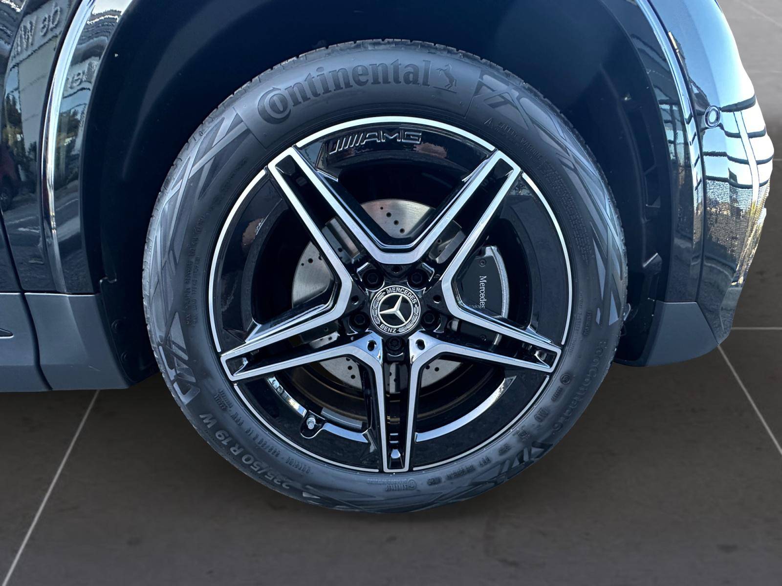 Image Mercedes-Benz GLA 200 d AMG Line  GLA 200 d AMG Line