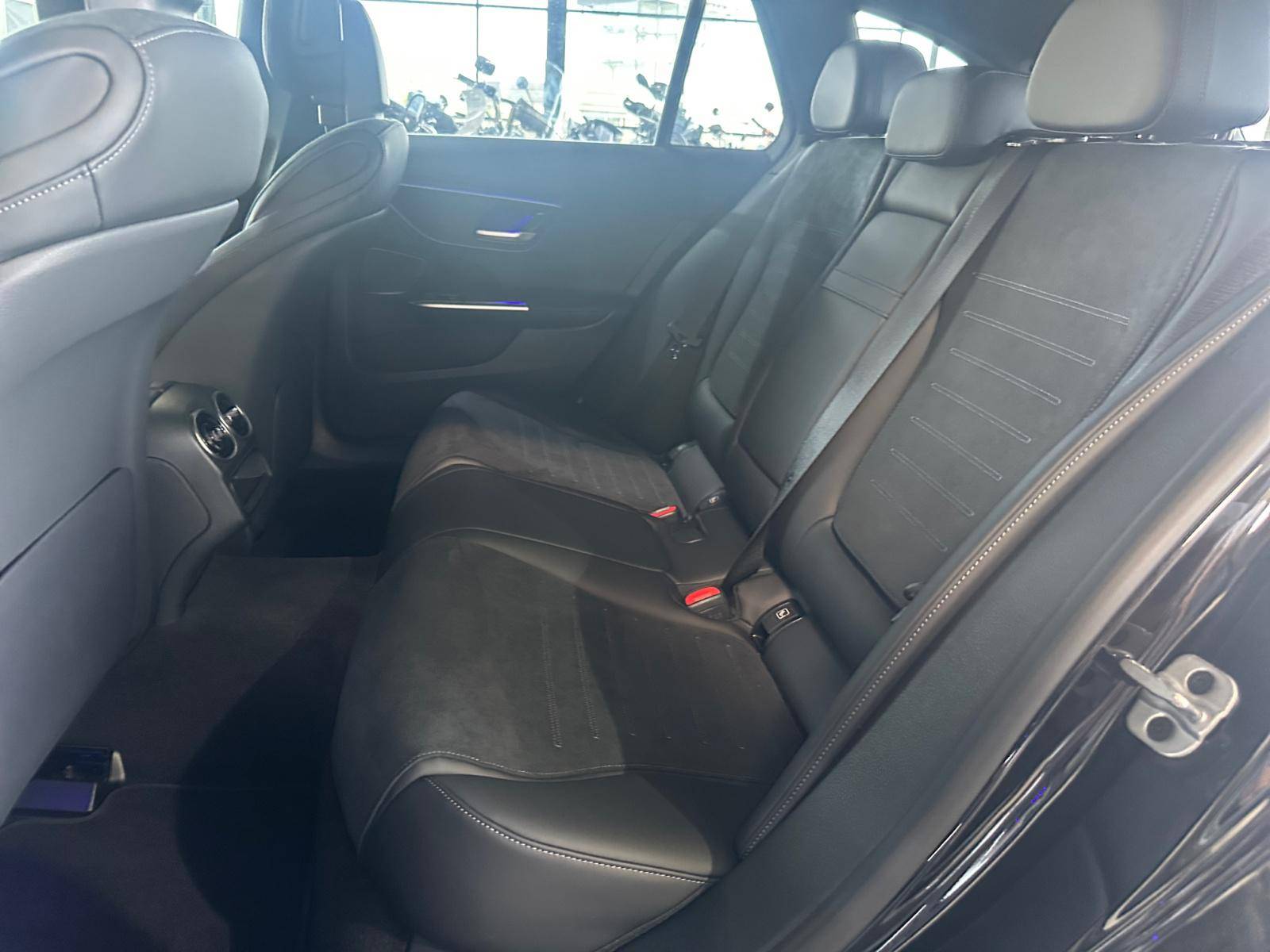 Image Mercedes-Benz CLASSE C BREAK Classe C 220 d Break AMG Line  Classe C 220 d Break AMG Line