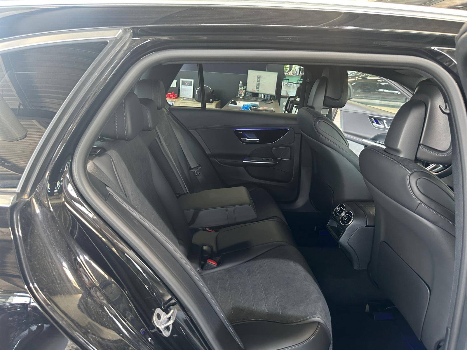 Image Mercedes-Benz CLASSE C BREAK Classe C 220 d Break AMG Line  Classe C 220 d Break AMG Line