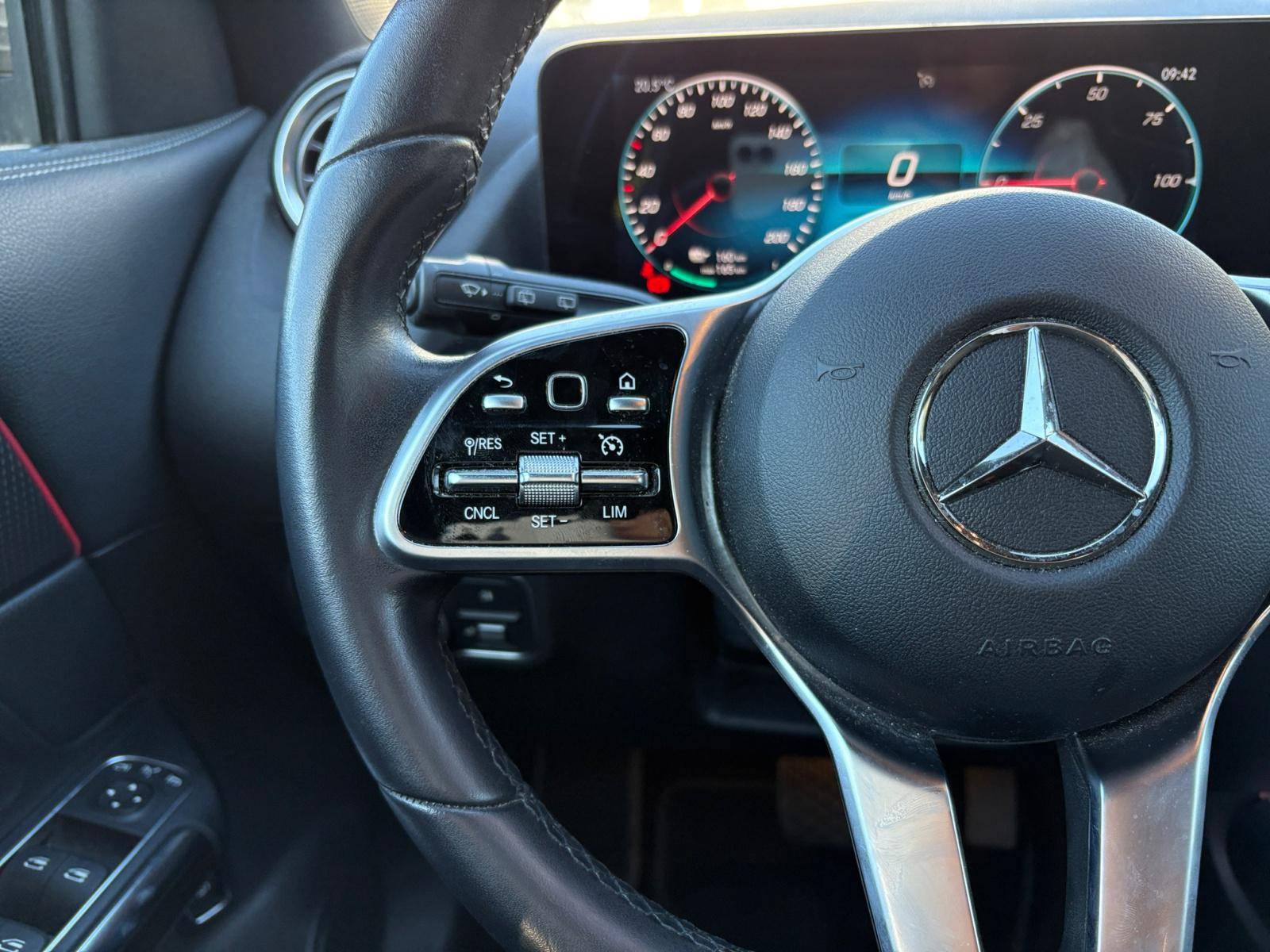 Image Mercedes-Benz EQA 250 Limited Edition  EQA 250 Progressive Line