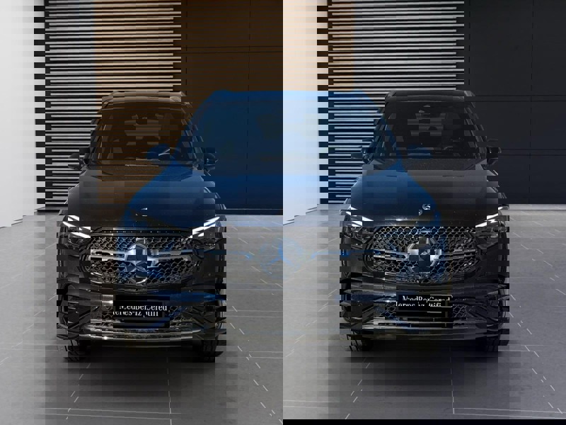 Image Mercedes-Benz GLC SUV GLC 300 de Hybrid EQ 4MATIC AMG Line  GLC 300de 4MATIC SUV AMG Line