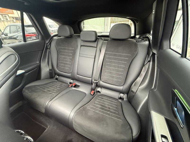 Image Mercedes-Benz GLC SUV GLC 300 de Hybrid EQ 4MATIC AMG Line  GLC 300de 4MATIC SUV AMG Line