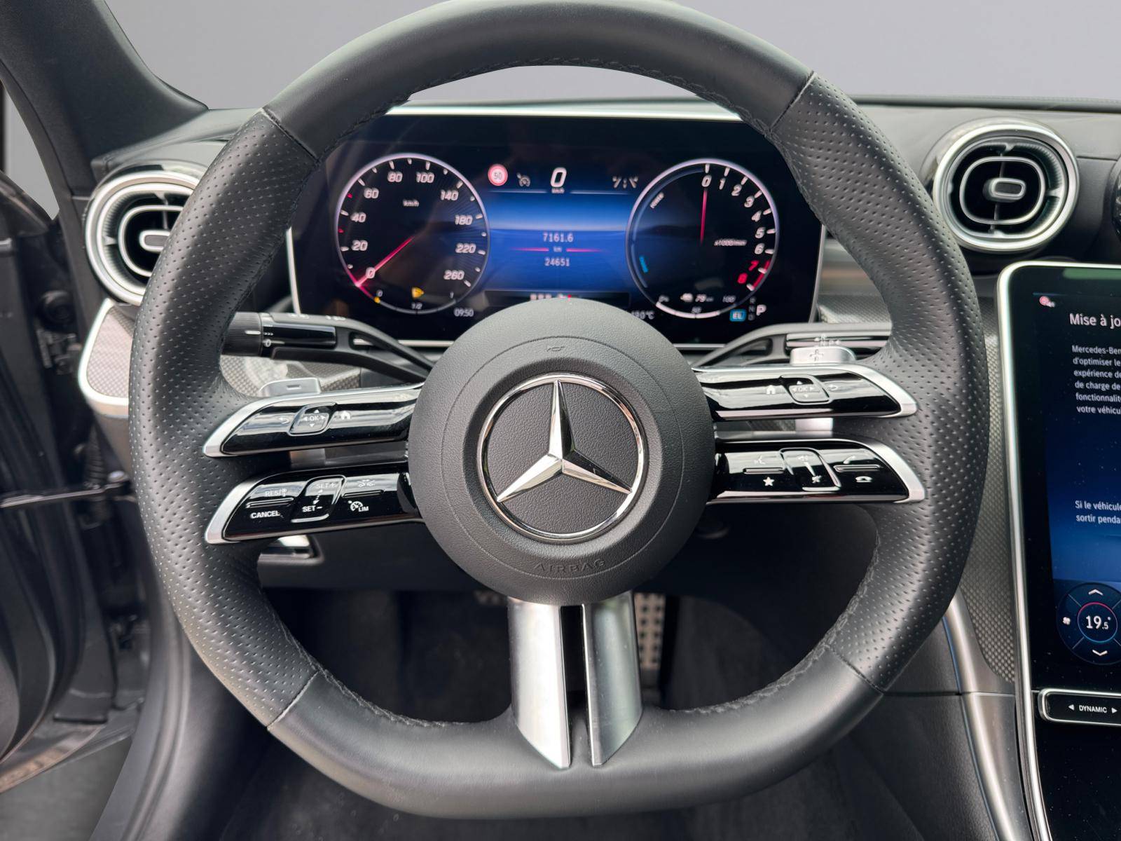 Image Mercedes-Benz CLASSE C BERLINE Classe C 300 e Hybrid EQ Berline AMG Line  Classe C 300 e Hybrid EQ Berline AMG Line