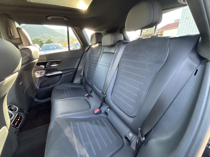 Image Mercedes-Benz GLC SUV GLC 300 e  Hybrid EQ 4MATIC AMG Line  GLC 300 e  Hybrid EQ 4MATIC AMG Line