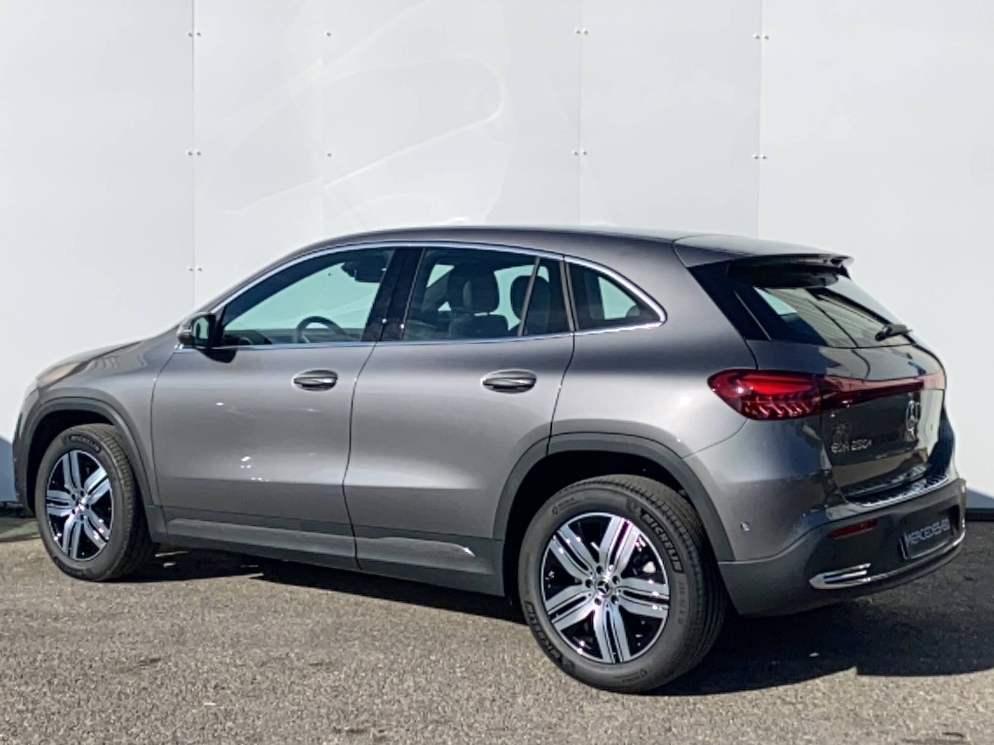 Image Mercedes-Benz EQA 250+ Edition  