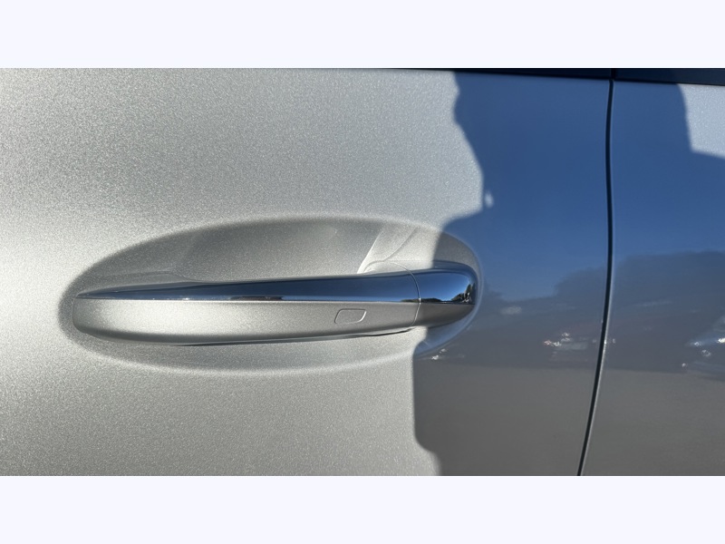 Image Mercedes-Benz GLA 250 e Hybrid EQ AMG Line  